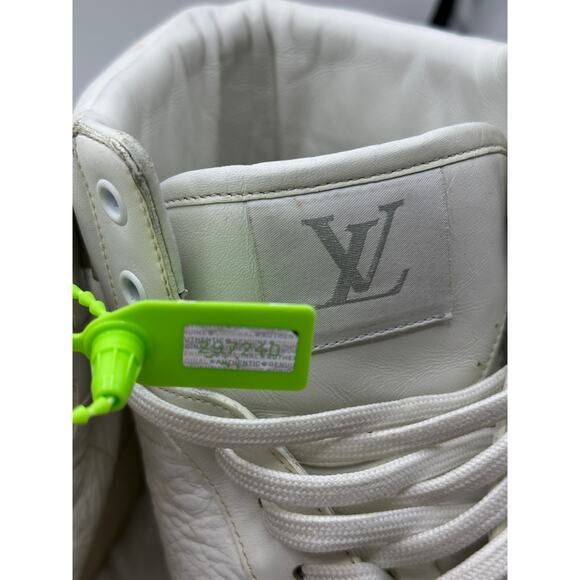 LOUIS VUITTON Rivoli High Top Sneakers Leather White Sz 11 $1235